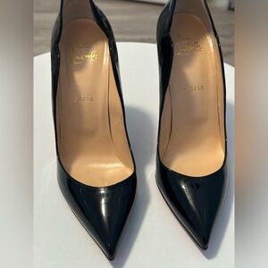 Lightly worn Christian Louboutin, hot chick 100 patent black 40.5